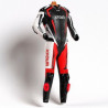 Mono XFour Adulto Rojo Flúor, Blanco y Negro – Protección y estilo en circuito Mono XFour Adulto Rojo Flúor, Blanco y Negro – Protección y estilo en circuito